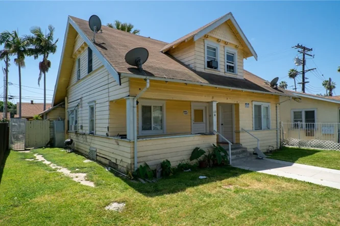 Published property photograph: 6 Unit | Anaheim, CA