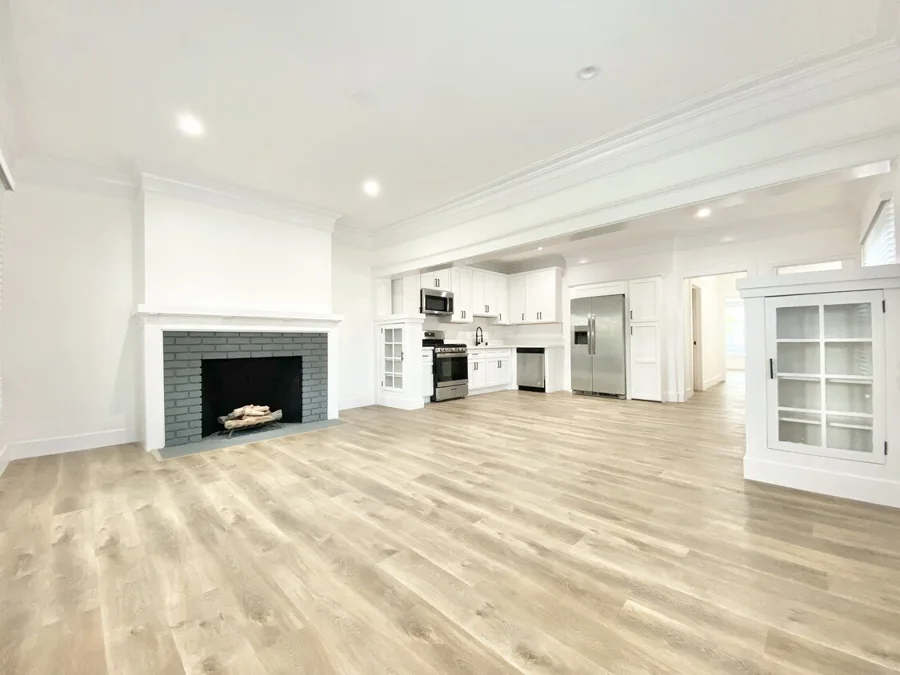 Published property photograph: 5 Unit | Los Angeles, CA